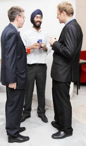 304741_263354140447114_671734263_n_263354140447114