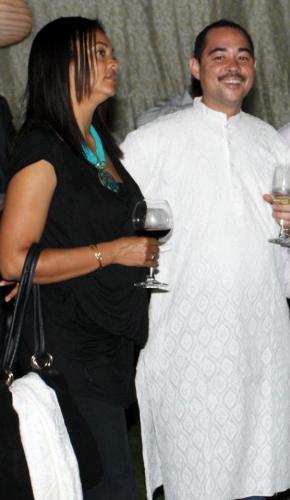 306776_263358760446652_1538787791_n_263358760446652