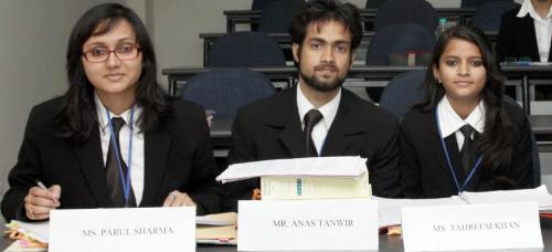 313233_263357513780110_1265767396_n_263357513780110