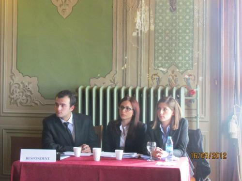 313956_262977220484806_840569463_n_262977220484806