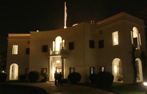 319310_263353870447141_522454440_n_263353870447141