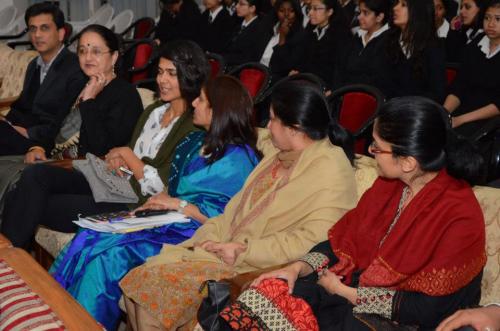 379179_348286935287167_1171778580_n_348286935287167