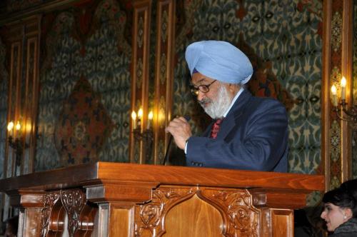 384574_262985740483954_860348942_n_262985740483954