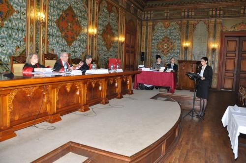 387070_262978360484692_785623343_n_262978360484692