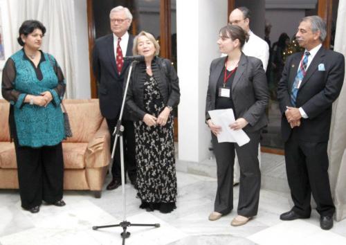 409707_263352517113943_1404857429_n_263352517113943