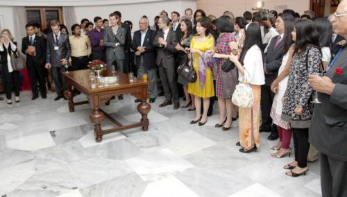 427271_263351880447340_617529662_n_263351880447340