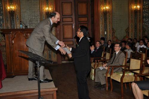 483154_262990980483430_1022648423_n_262990980483430