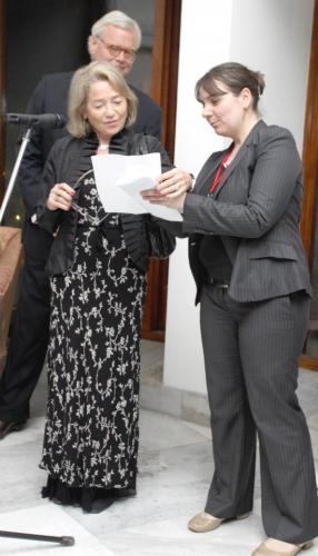 483943_263352563780605_2141285715_n_263352563780605