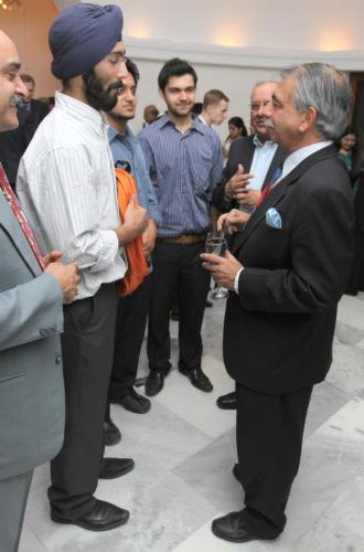 484064_263353733780488_1161443029_n_263353733780488