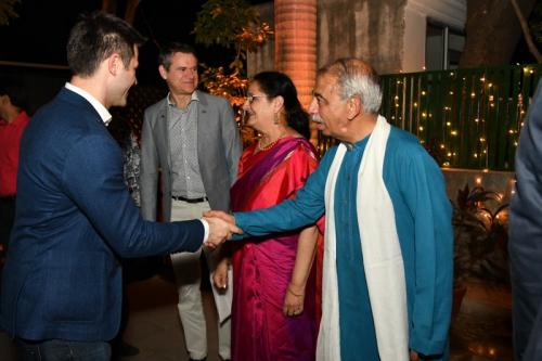 58769484_2192847954164380_1859635742980964352_n_2192847950831047