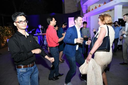 59323726_2192862717496237_4835094982916308992_n_2192862707496238