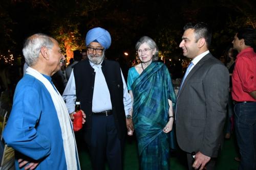 59323756_2192862407496268_28590094050918400_n_2192862404162935